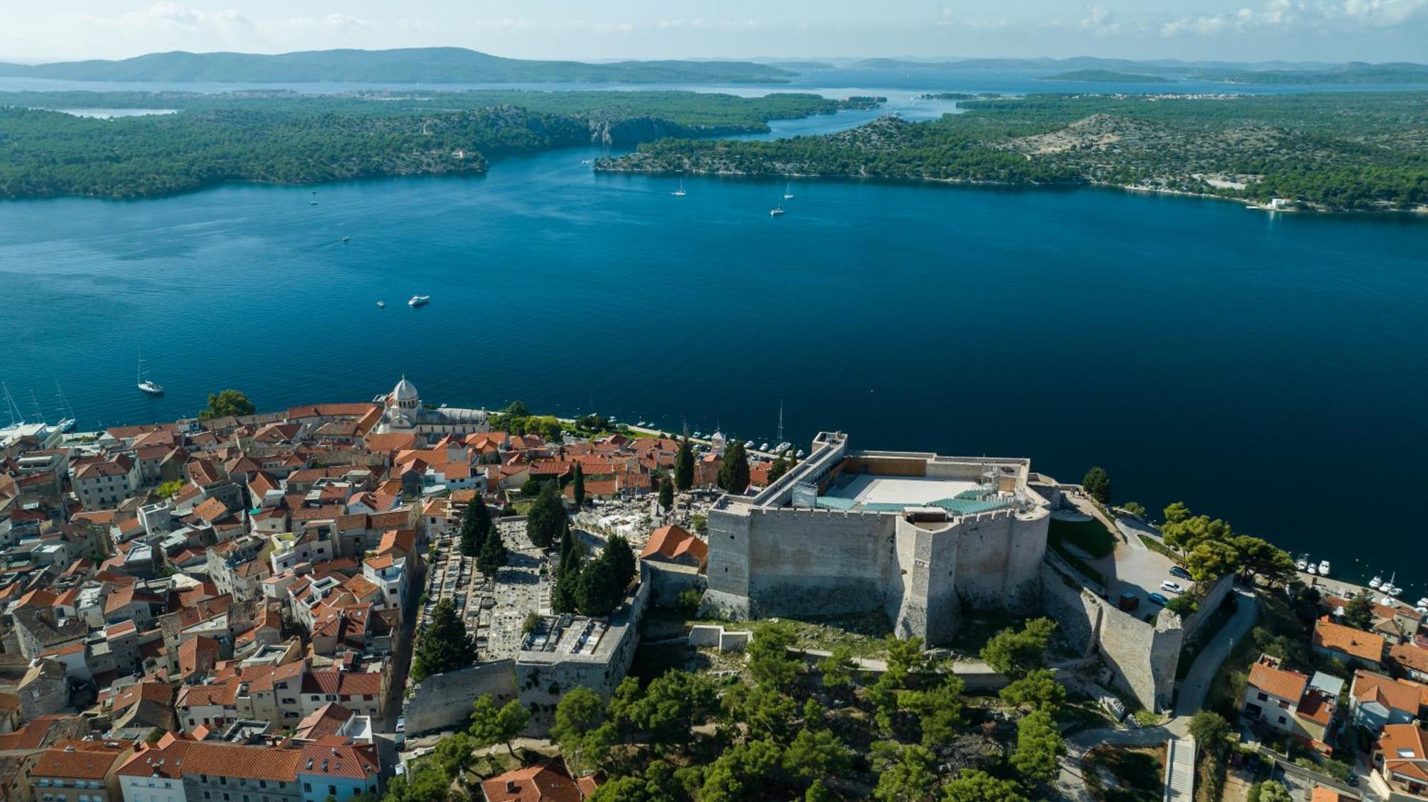 Armerun Heritage Hotel & Residences Sibenik Luaran gambar