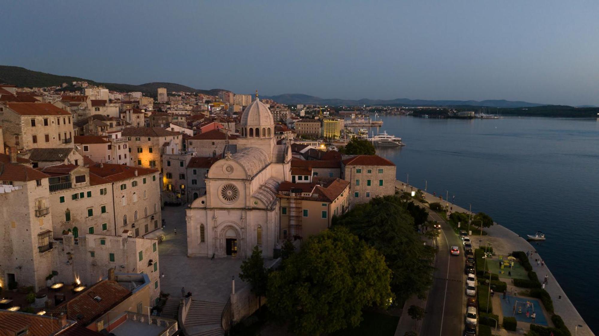 Armerun Heritage Hotel & Residences Sibenik Luaran gambar