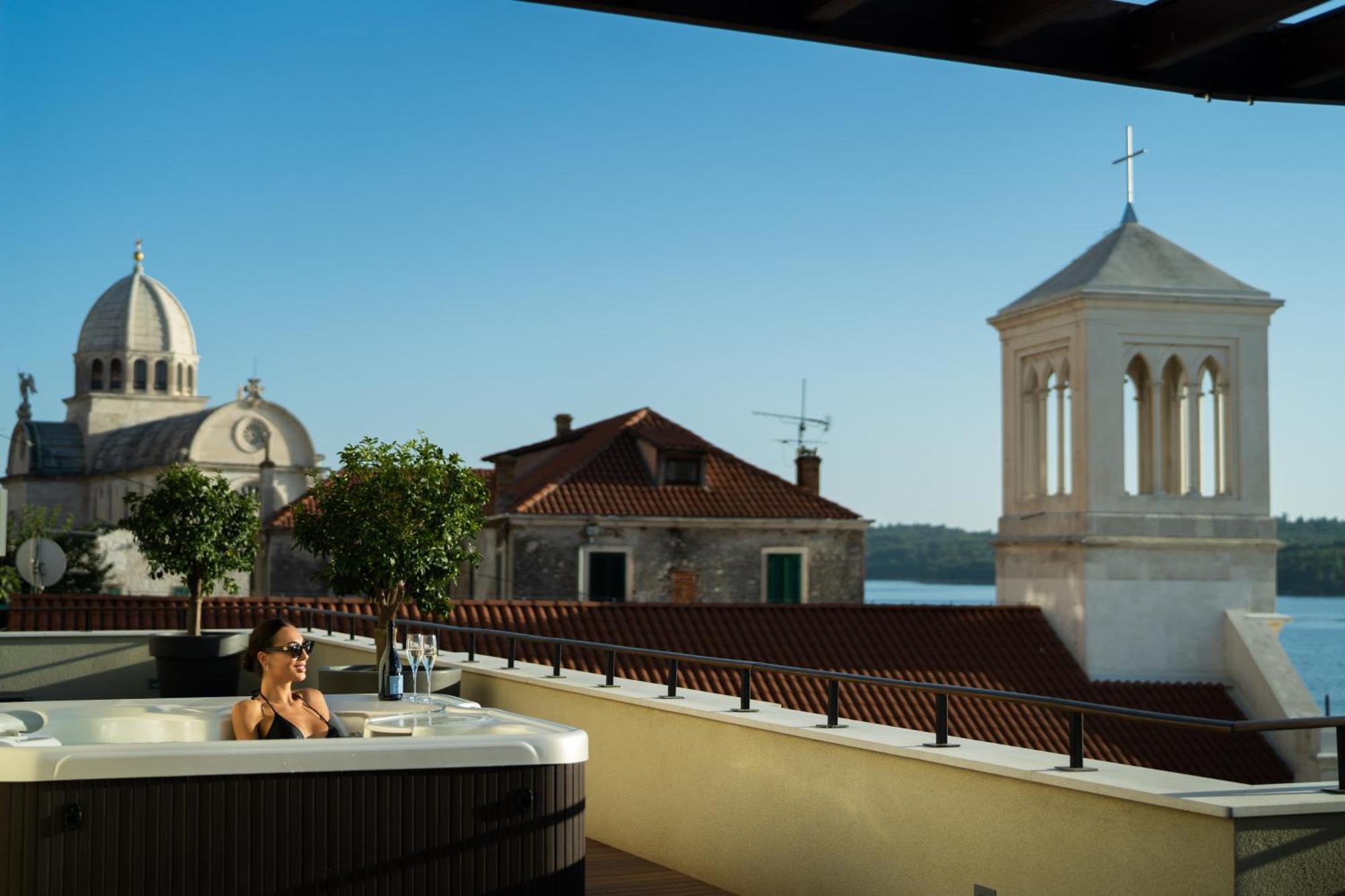 Armerun Heritage Hotel & Residences Sibenik Bilik gambar